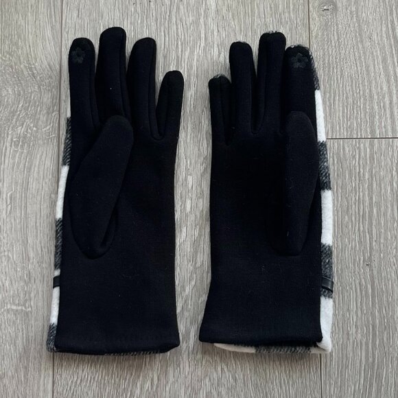 Plaid gloves NWOT - Picture 2 of 3